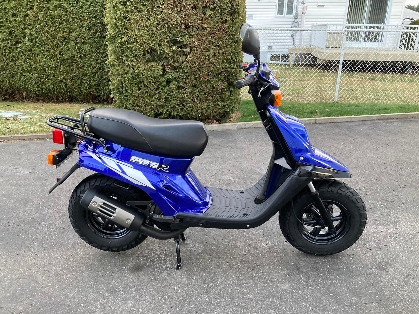 Yamaha BWS-R Decal 2001 with rear Graphic